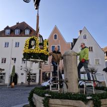 Aufbau Osterbrunnen 2025 @M. Höcht