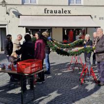 Aufbau Osterbrunnen 2025 @M. Höcht
