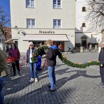 Aufbau Osterbrunnen 2025 @M. Höcht