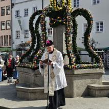 Aufbau Osterbrunnen 2025 @P. Ertl