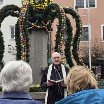 Aufbau Osterbrunnen 2026 @P. Ertl