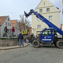 Aufbau Osterbrunnen 2026 @P. Ertl